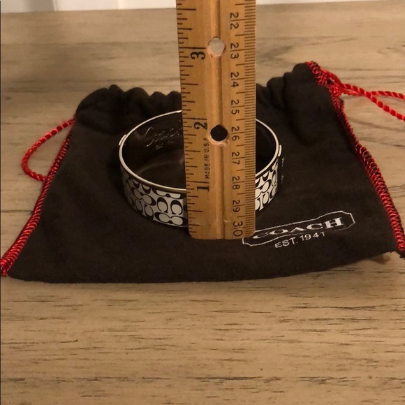 Coach white bangle - Picture 6 of 6